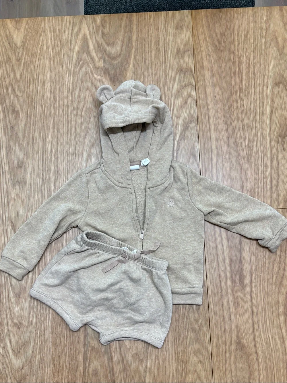 Baby Gap 12-18m bundle  - two sets (Tan Hoodie + shorts / Blue bodysuit + pants)